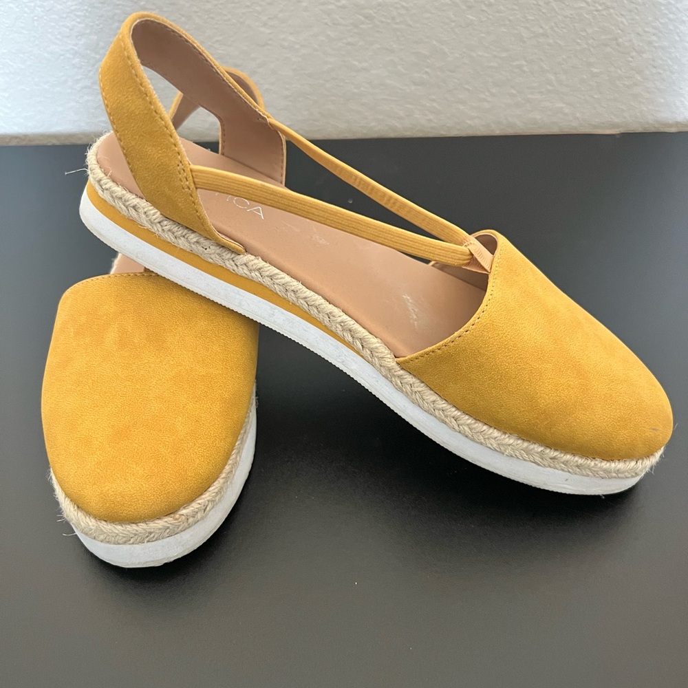 Nautica Women's Yellow Slingback espadrille Shoes sz 8 - Picture 2 of 4